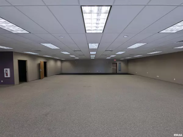 Peoria, IL 61615,2220 W TOWNLINE RD #Suite B