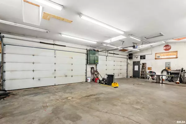 Peoria, IL 61604,704 W GIFT AVE