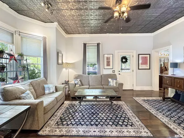 Mackinaw, IL 61755,301 S ORCHARD ST