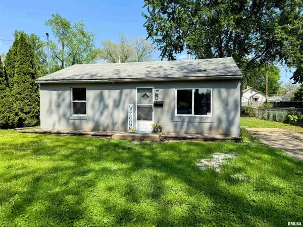 1204 MAPLE ST, Pekin, IL 61554