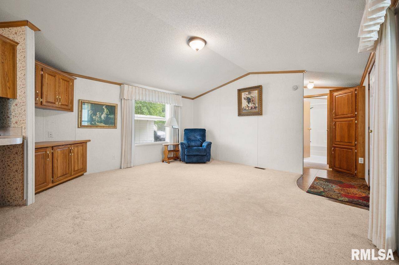Morton, IL 61550,106 HICKORY DR