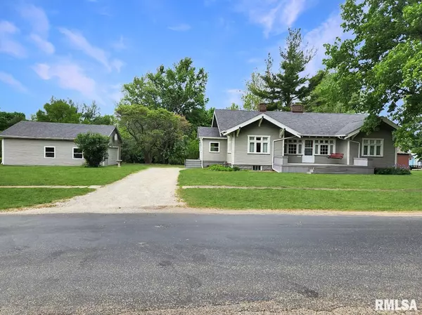 Toulon, IL 61483,418 W CLINTON ST