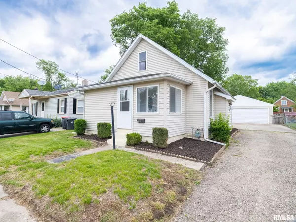 1210 MECHANIC ST, Pekin, IL 61554