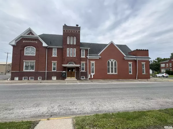 Bushnell, IL 61422,170 W HURST ST