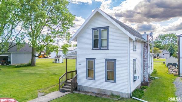 Dunlap, IL 61525,309 N 3RD ST