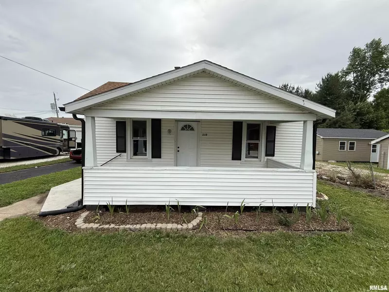 210 MINCH ST, South Pekin, IL 61564