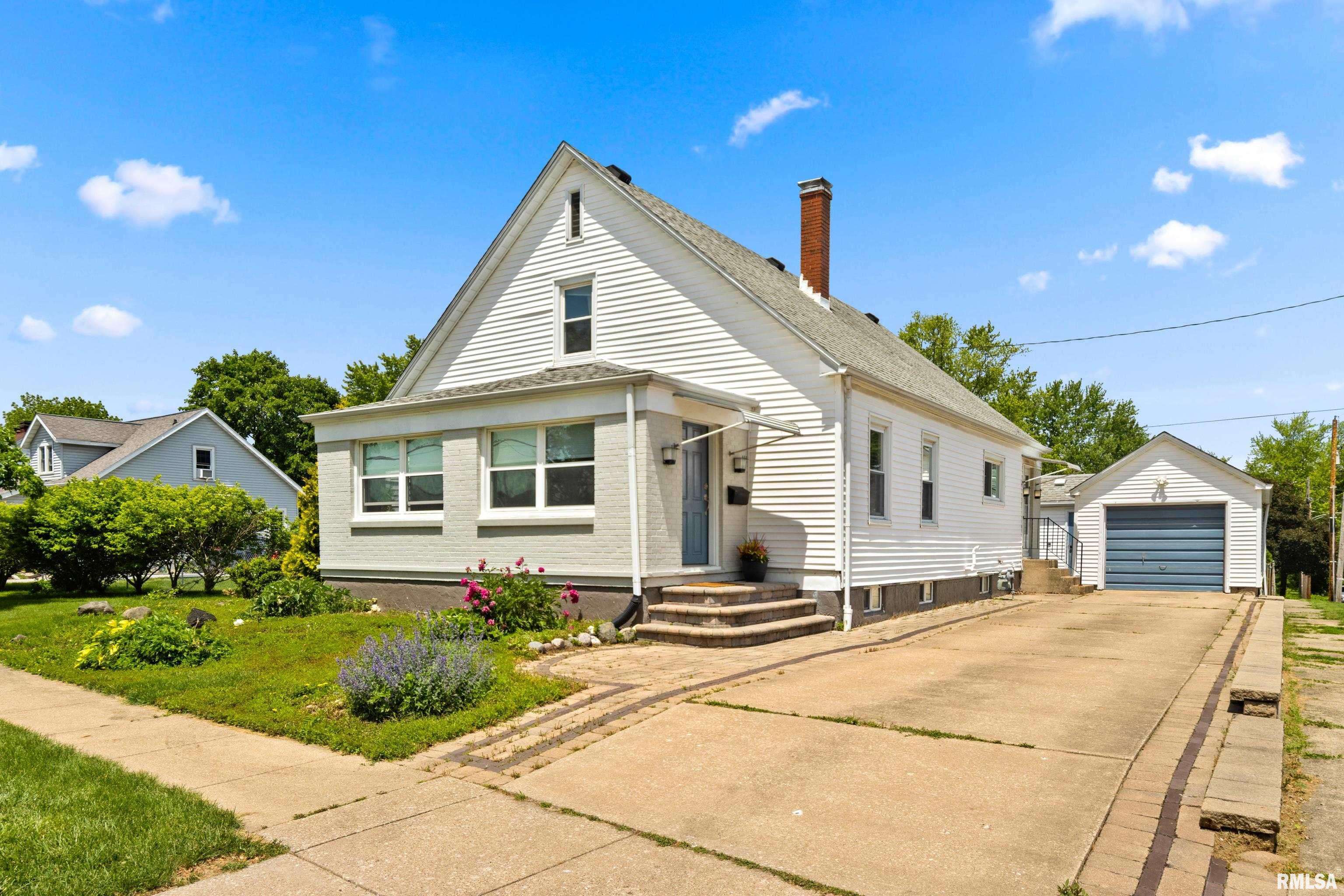411 E JEFFERSON ST, Washington, IL 61571