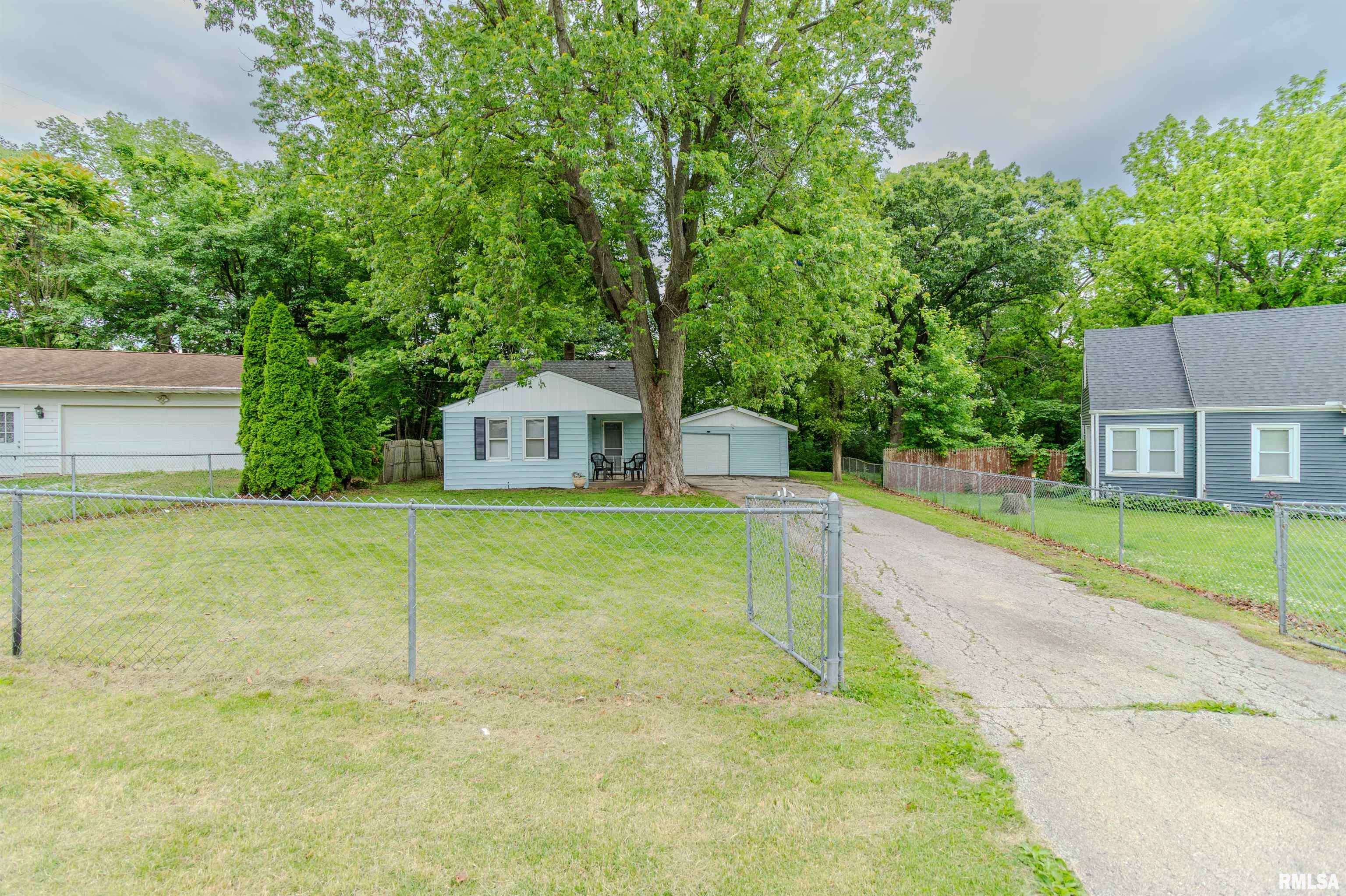 Creve Coeur, IL 61610,153 HOLLYWOOD CIR