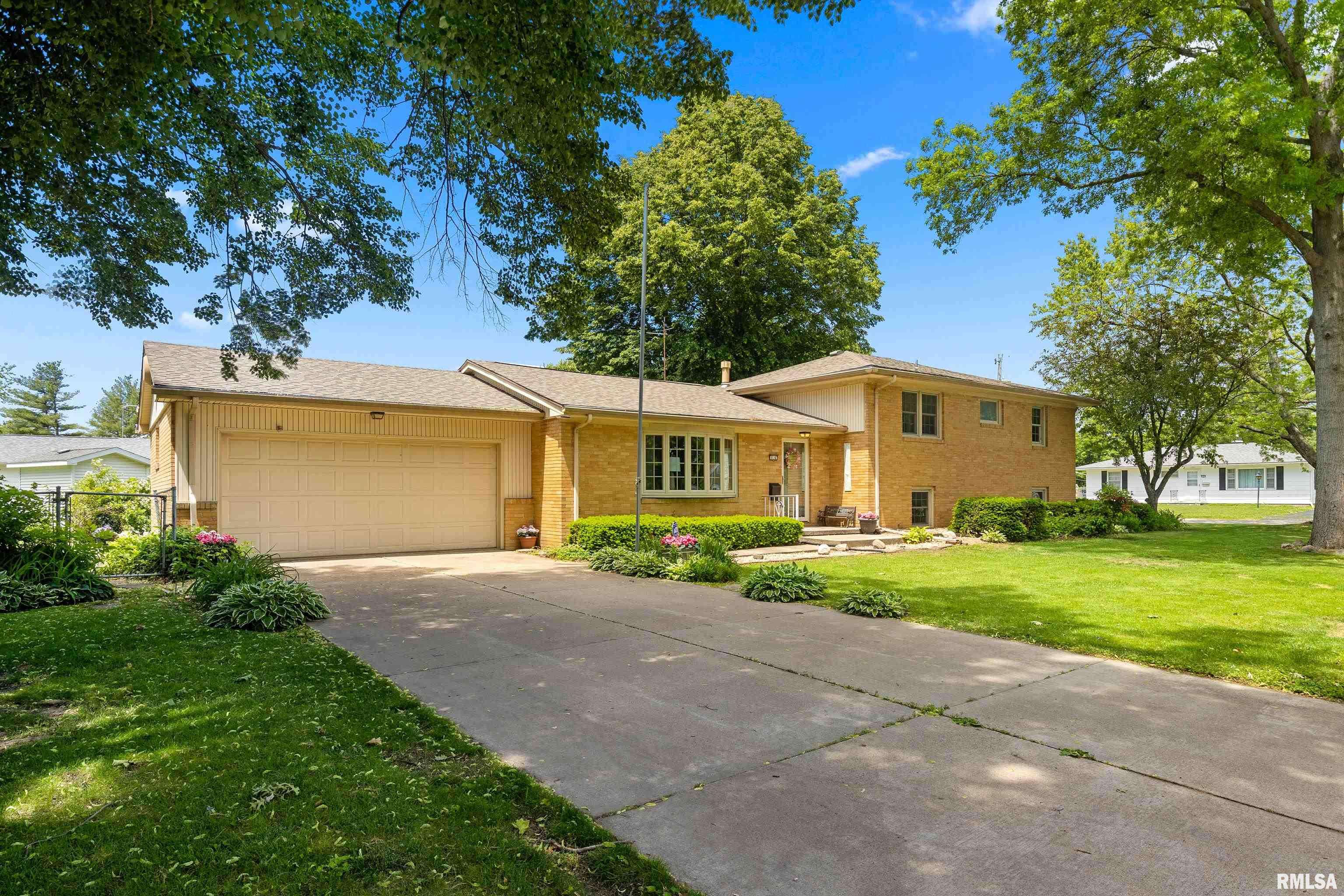 816 FRANKLIN AVE, Galesburg, IL 61401