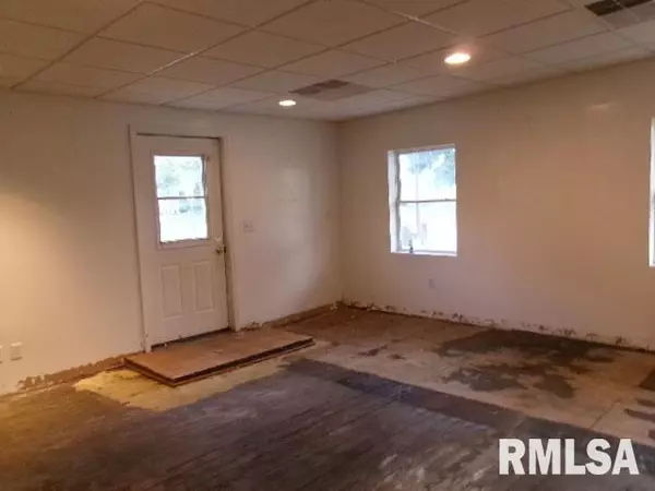 Canton, IL 61520,837 E CHESTNUT ST