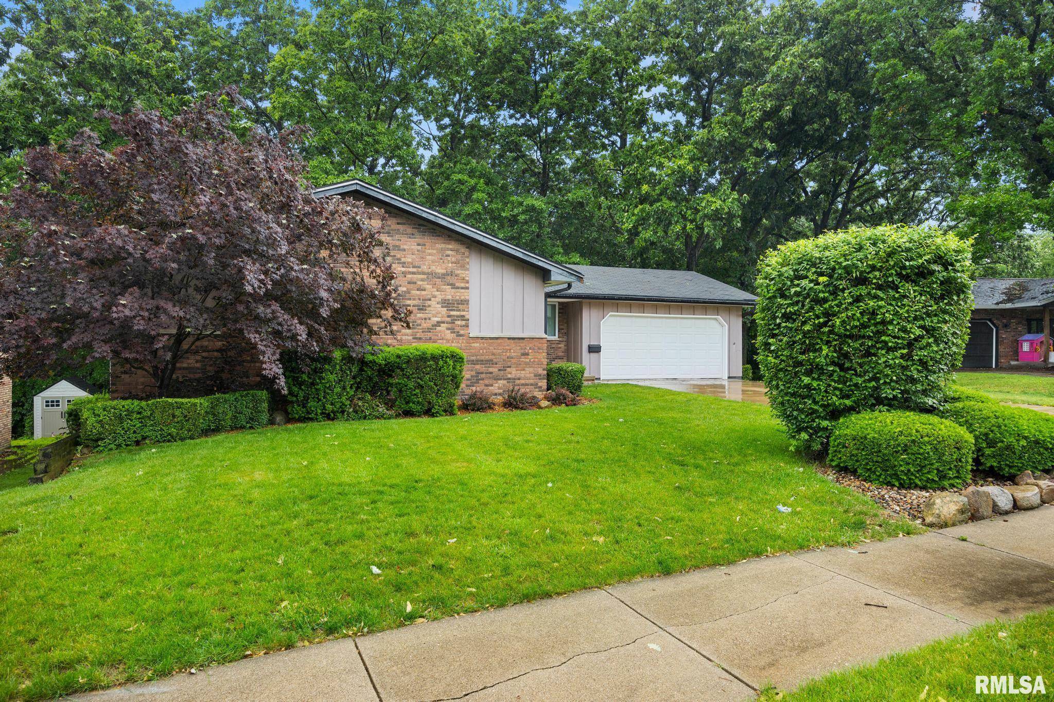 Peoria, IL 61614,3407 W CAPITOL DR