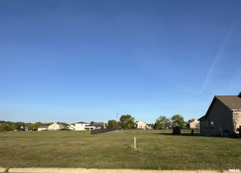 108 SABLE LN, Washington, IL 61571