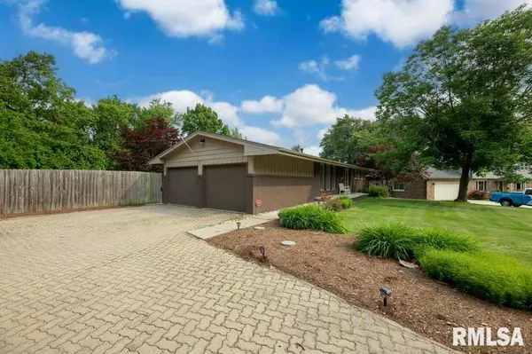 Peoria, IL 61614,5232 N MERRIMAC AVE