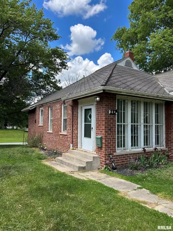 132 CHANDLER BLVD, Macomb, IL 61455