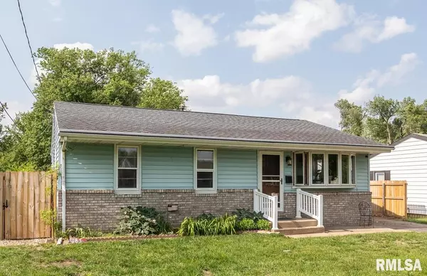 Pekin, IL 61554,417 EDGEWOOD DR
