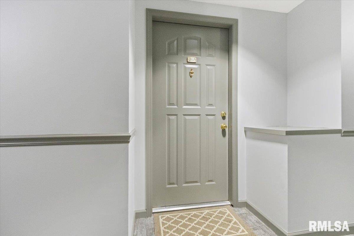 Peoria, IL 61614,5200 N KNOXVILLE AVE #207S