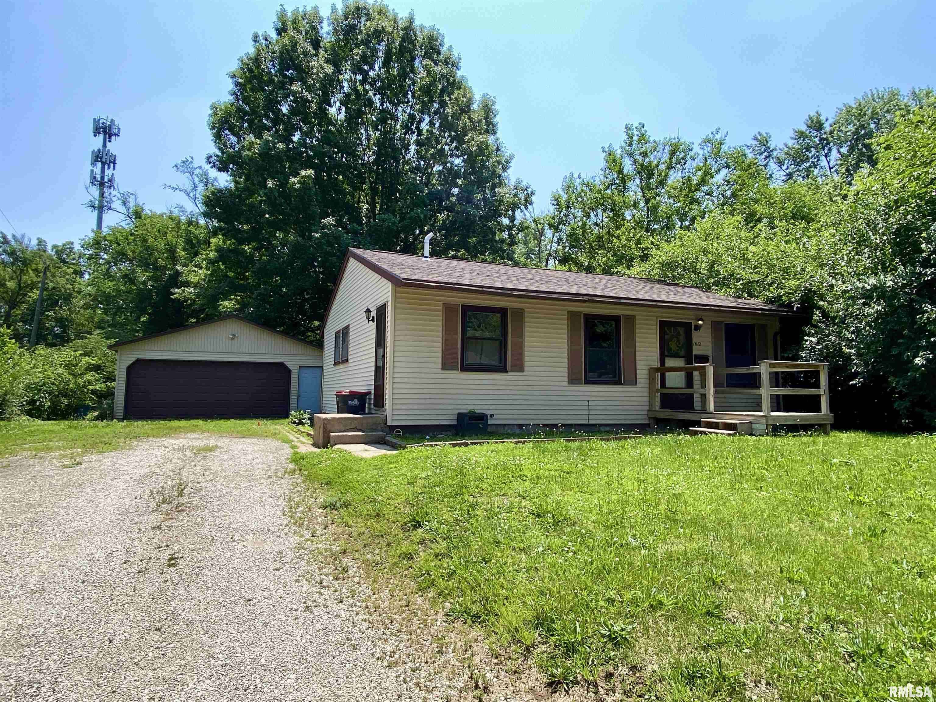 1612 LAMAR DR, Pekin, IL 61554