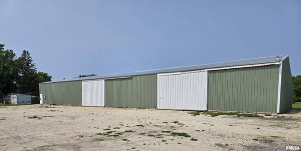 1595 E WALNUT ST, Canton, IL 61520