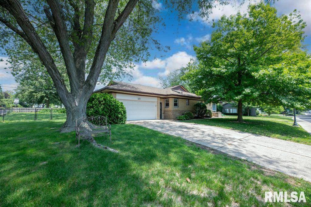 Peoria, IL 61614,435 W CRESTWOOD DR