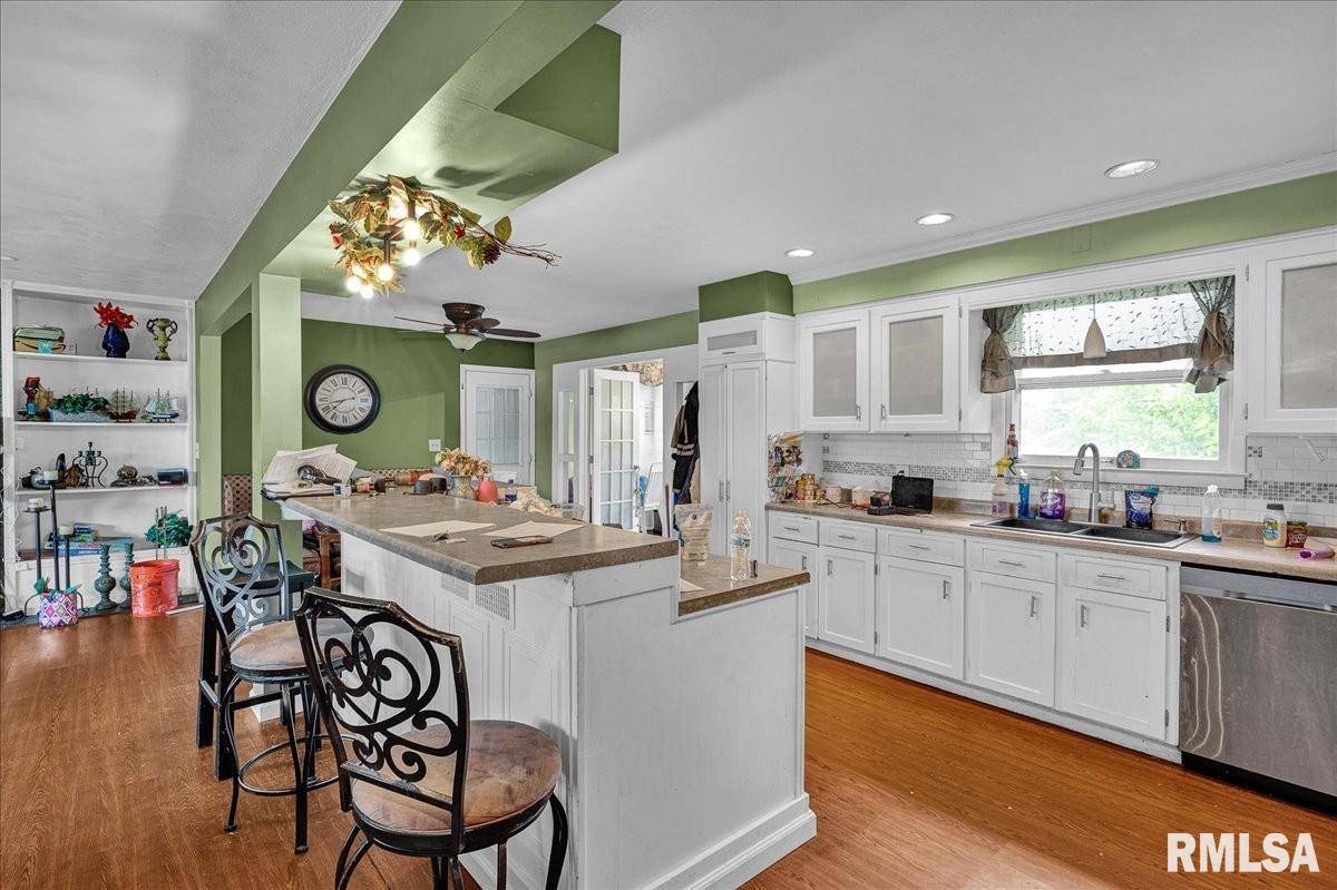 Washington, IL 61571,24649 SPRING CREEK RD
