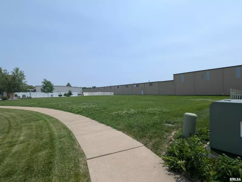 W CORRELL CT, Bartonville, IL 61607