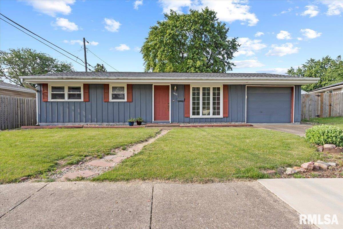 1810 WINDSOR ST, Pekin, IL 61554