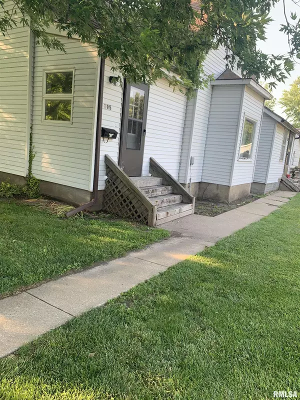 295 W HARRIS AVE, Bushnell, IL 61422