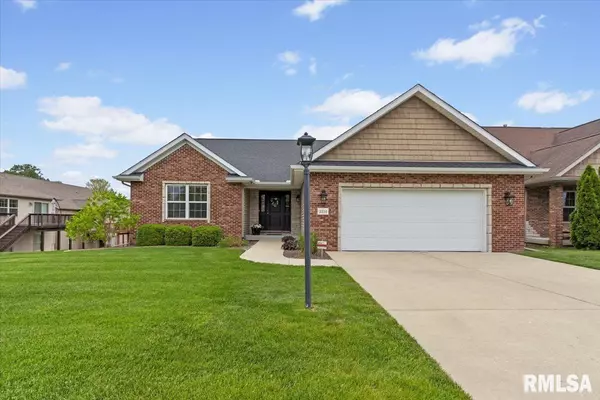5314 N CHARTER OAK LN, Peoria, IL 61615