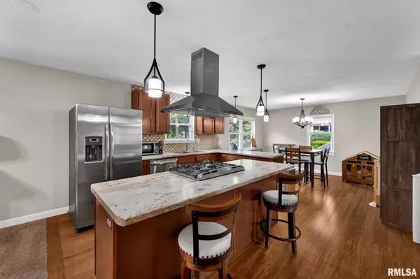 Washington, IL 61571,2240 MOCKINGBIRD LN