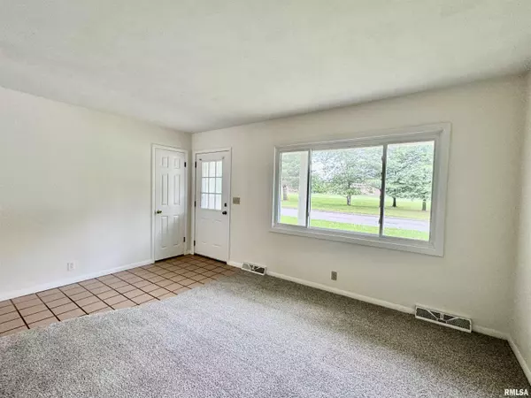 Macomb, IL 61455,133 HOLDEN DR