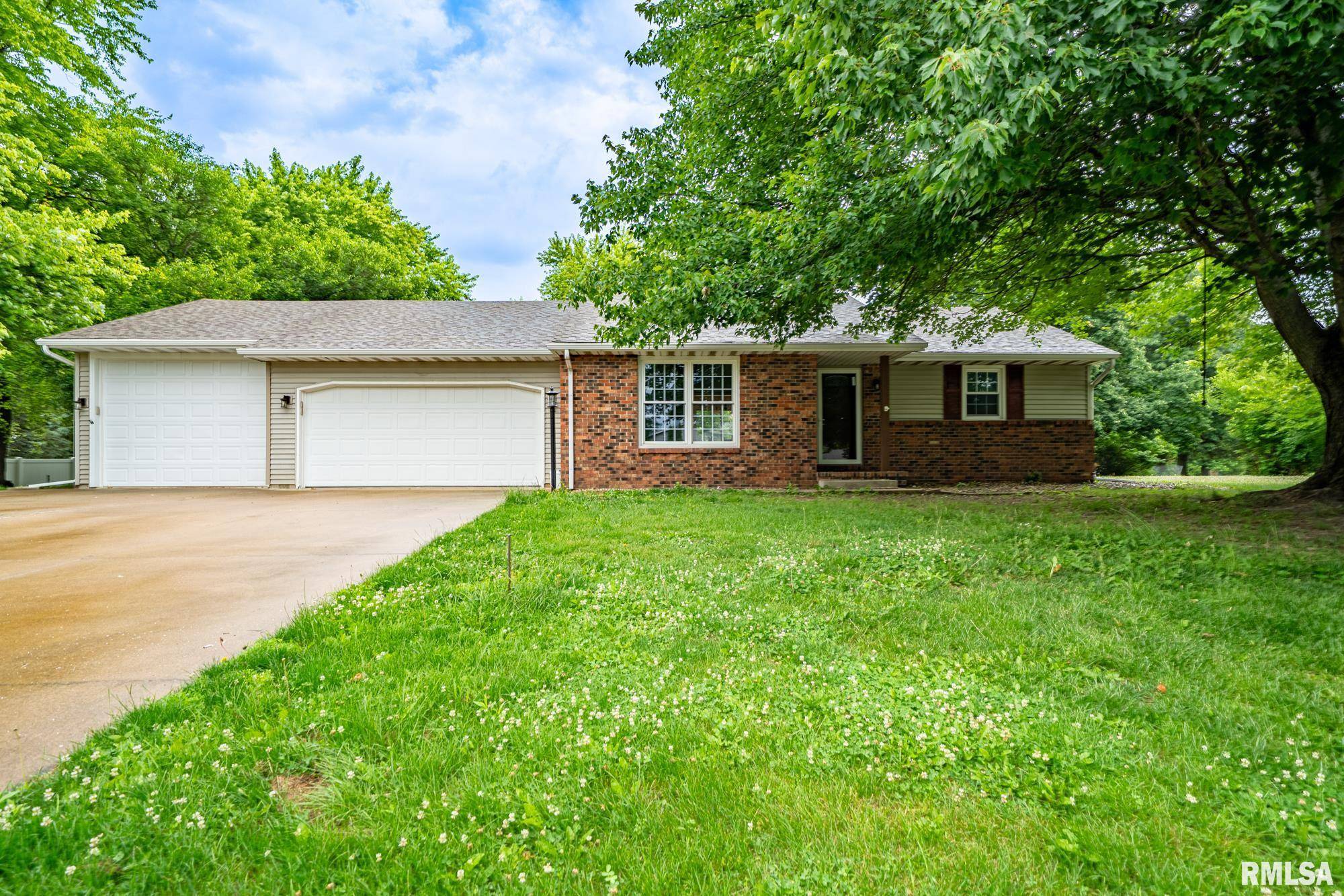 26530 Westlane DR, Morton, IL 61550
