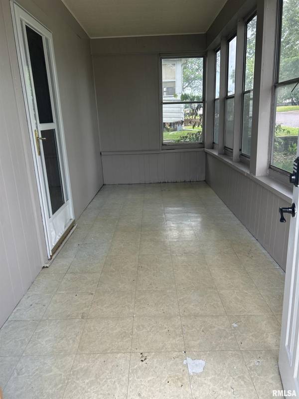 Pekin, IL 61554,1208 S 13TH ST