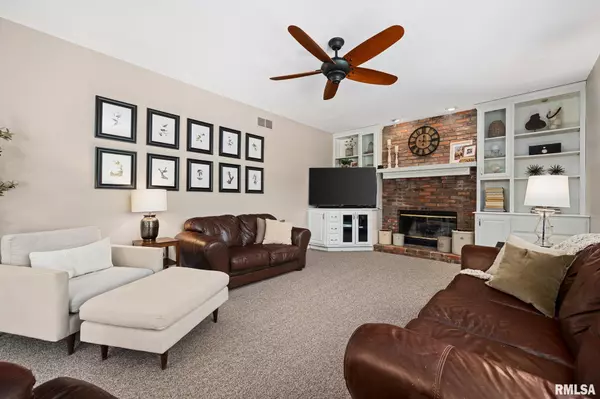 Washington, IL 61571,11 LAHOOD LN