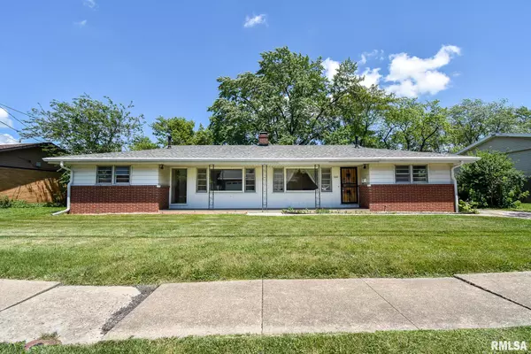 1602 HIGHWOOD AVE, Pekin, IL 61554