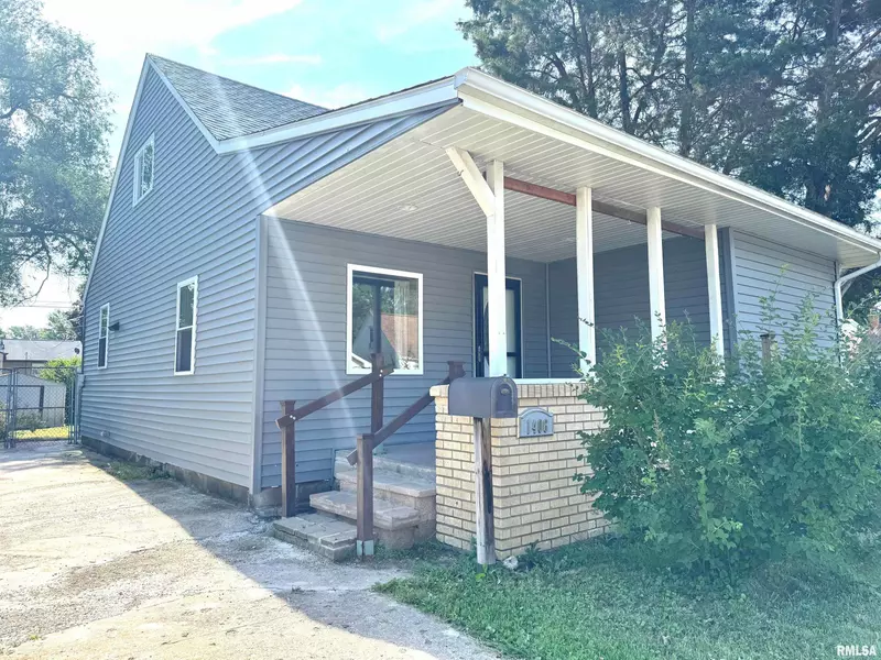 1406 6TH ST, Pekin, IL 61554