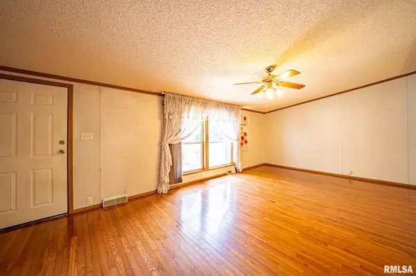 Bellevue, IL 61604,4405 W CRABTREE CT