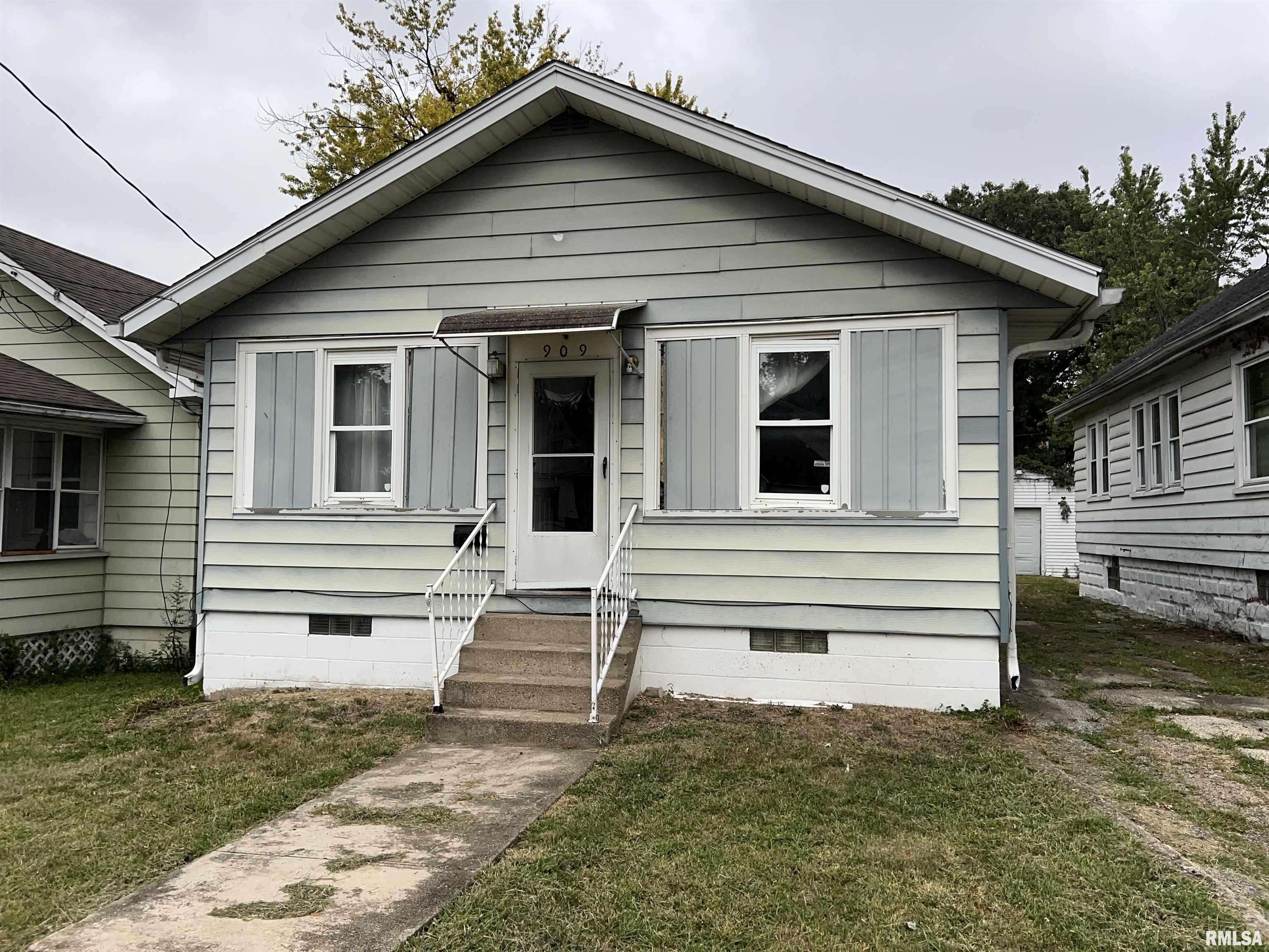 909 W MCCLURE AVE, Peoria, IL 61604