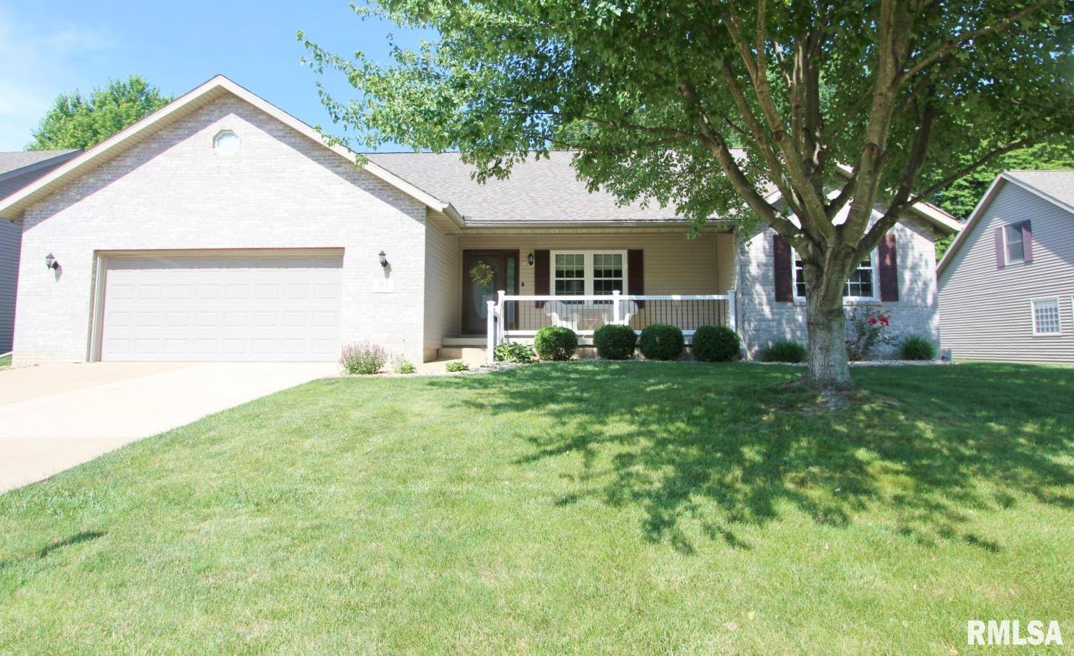 915 S JOHANSON RD, Peoria, IL 61607