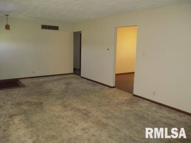 East Peoria, IL 61611,1265 SPRING BAY RD