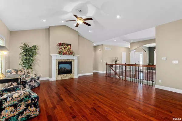 Peoria, IL 61614,2627 W Lake Pointe TER
