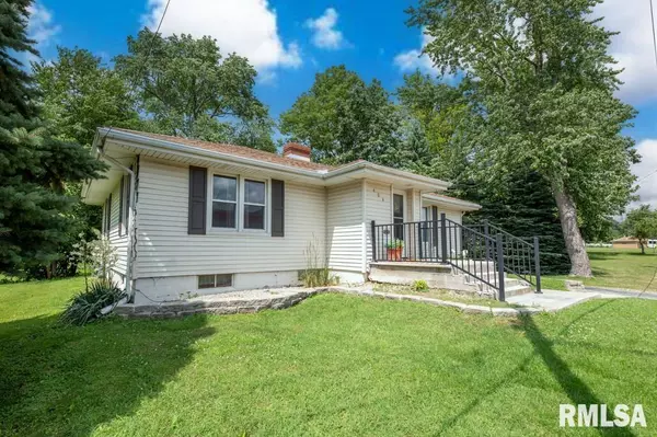 Mackinaw, IL 61755,404 E 5TH ST