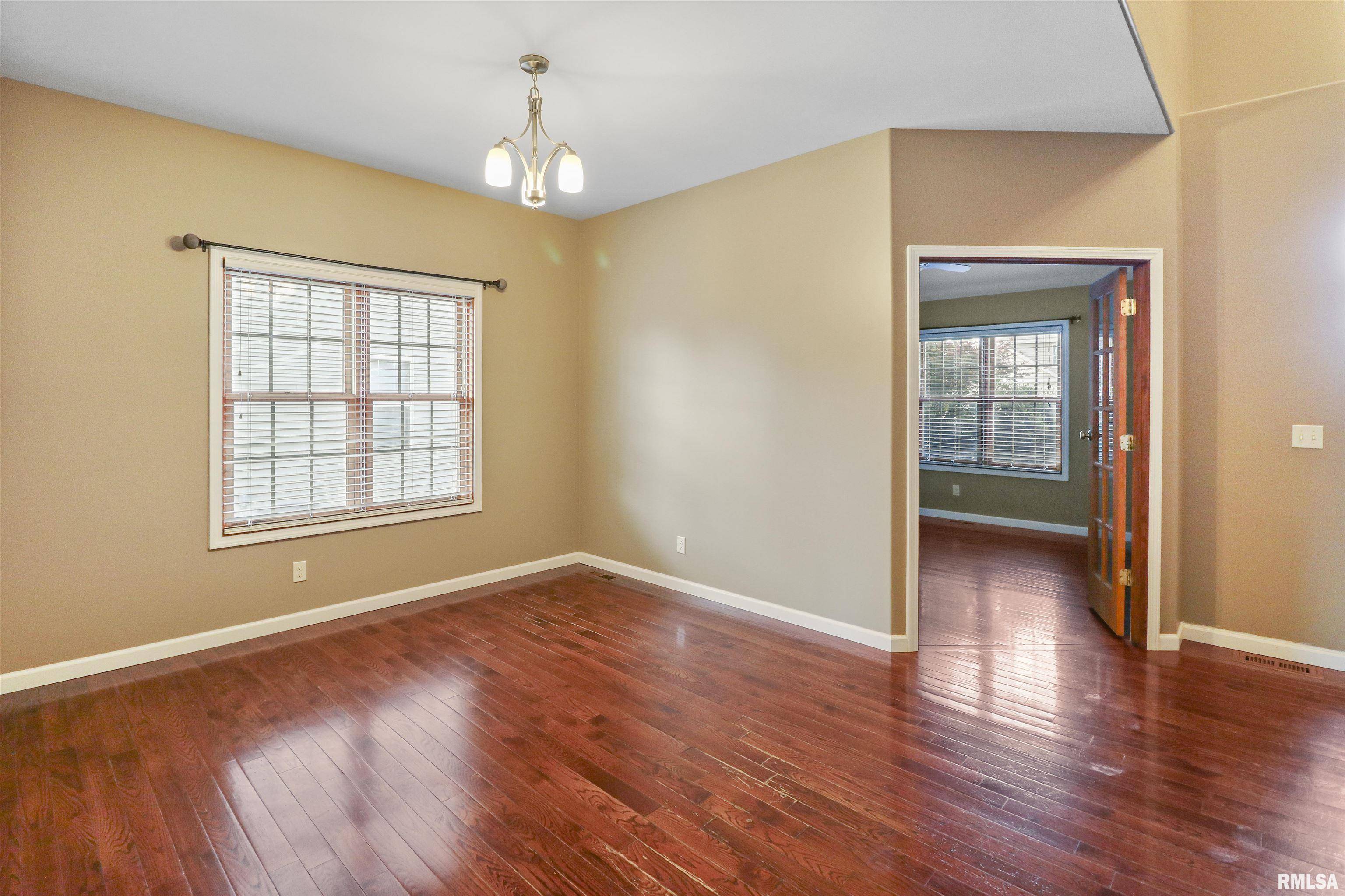 Dunlap, IL 61525,10866 N GLENFIELD DR