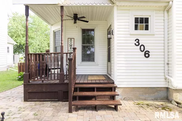 Elmwood, IL 61529,306 W FREMONT ST