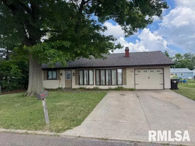 506 LOTUS LN, Washington, IL 61571