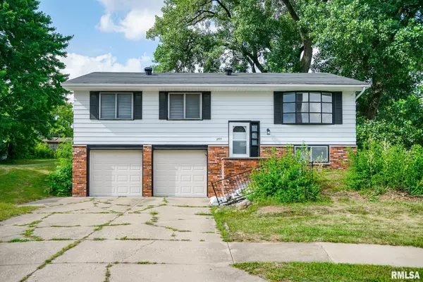 Peoria, IL 61615,2705 W MILLBROOK CT