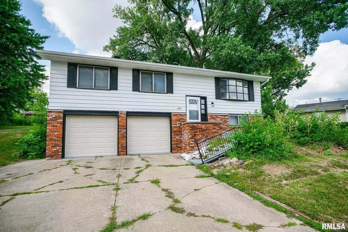 Peoria, IL 61615,2705 W MILLBROOK CT