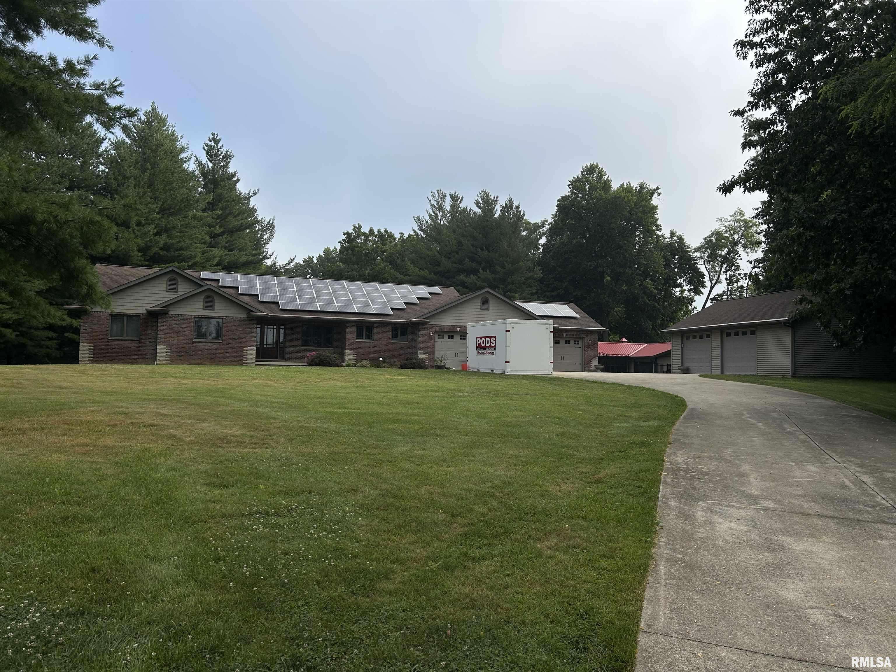 2251 HOLLANDS GROVE RD, Washington, IL 61571