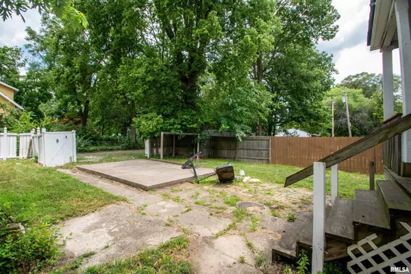 Peoria, IL 61606,613 W ARMSTRONG AVE