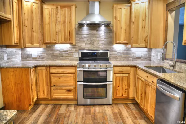 Bushnell, IL 61422,651 N WASHINGTON ST