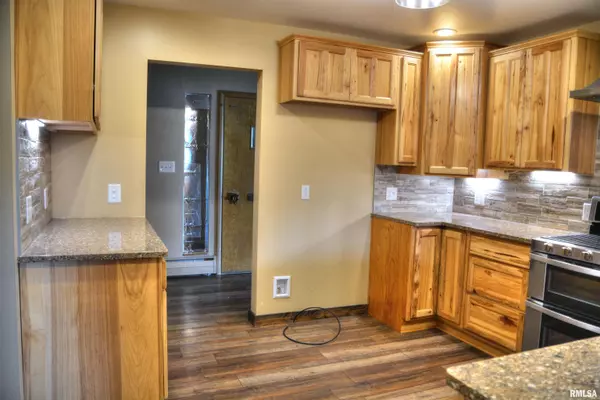 Bushnell, IL 61422,651 N WASHINGTON ST